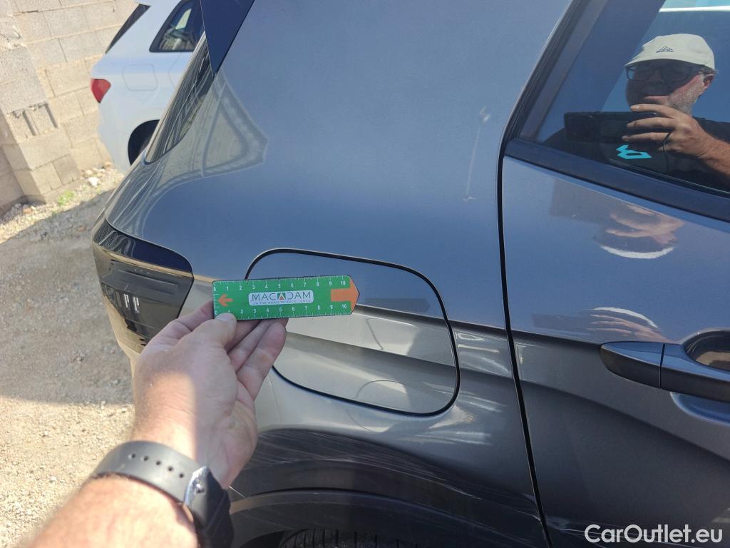  Volkswagen  T-CROSS VOLKSWAGEN  / 2018 / 5P / todoterreno Advance 1.0 TSI 85kW (115CV) DSG (AC) #4