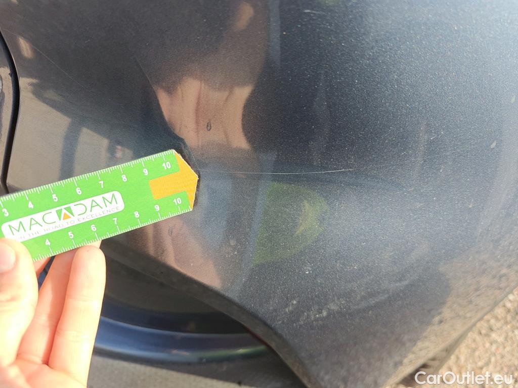  Ford  Kuga FORD  / 2019 / 5P / todoterreno Titanium 1.5 EcoBlue 88kW (120CV) #33