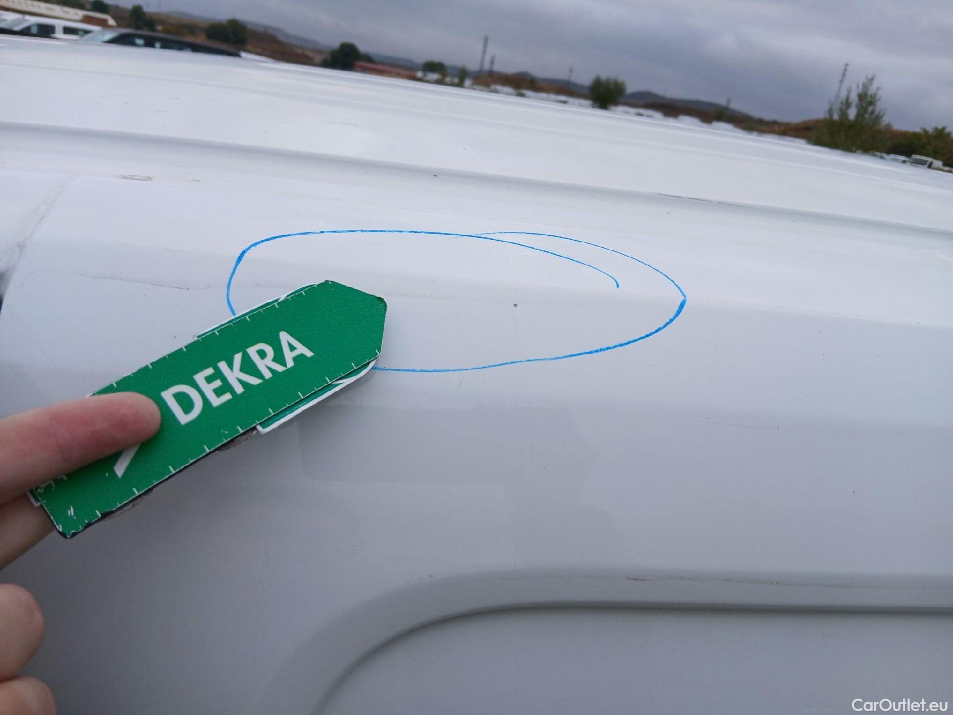  Peugeot  Partner PEUGEOT  / 2018 / 3P / furgón derivado de turismo Pro Standard 600kg BlueHDi 73kW #17