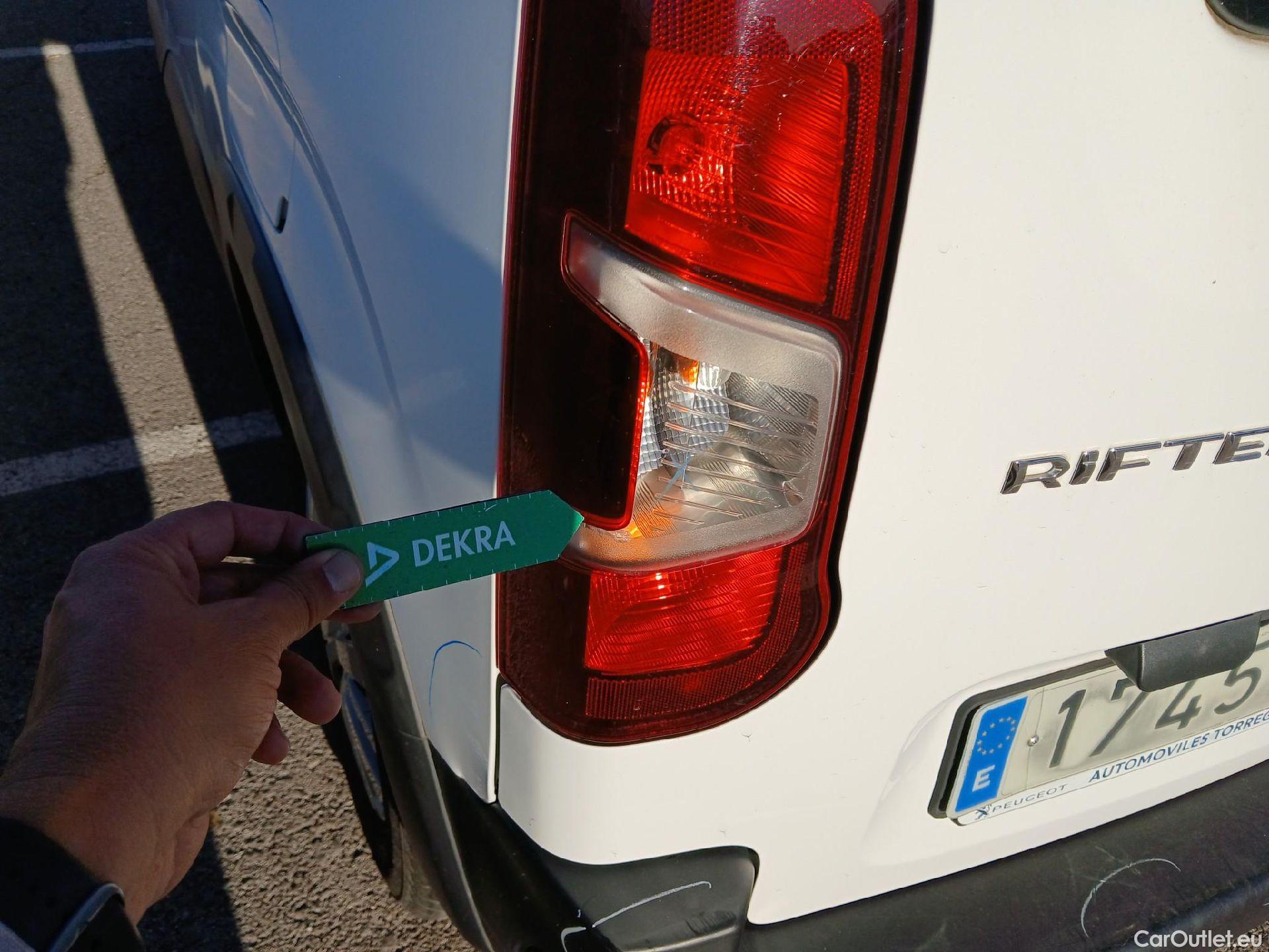  Peugeot  RIFTER PEUGEOT  / 2018 / 4P / combi Access Standard BlueHDi 73kW (CX) #24