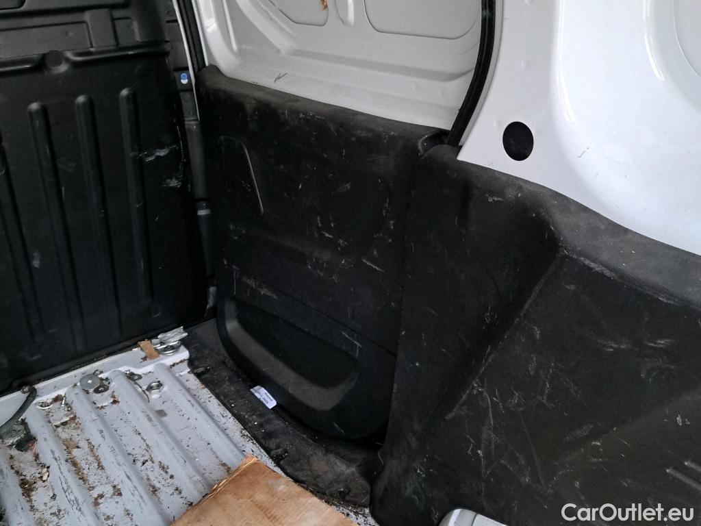  Citroen  Berlingo CITROEN  / 2018 / 4P / furgón derivado de turismo Talla M BlueHDi 100 #23