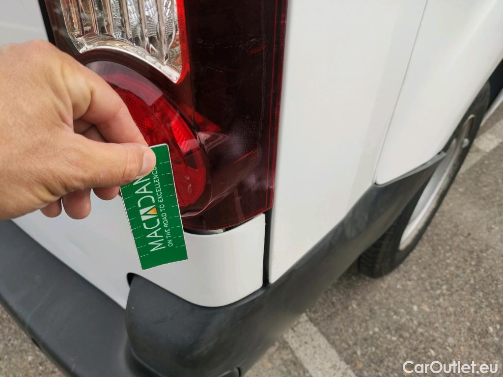  Peugeot  Partner PEUGEOT  VU 4p 2G furgón derivado de Furgón Confort PackL2 BlueHDi 73KW (100) #20