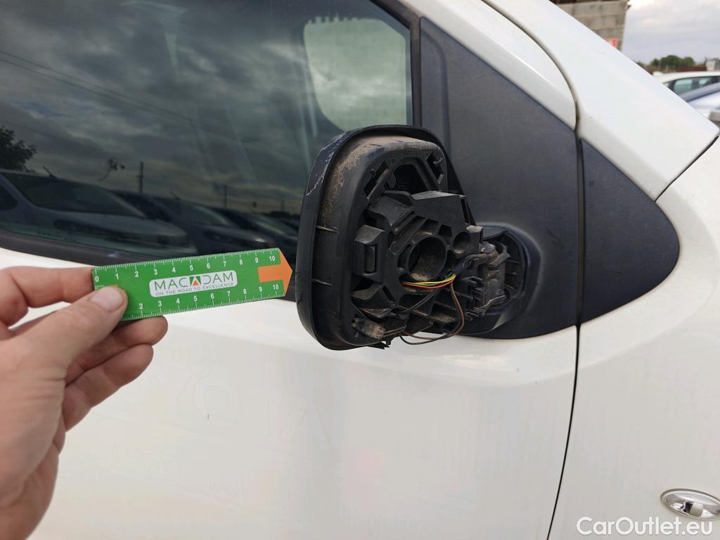  Toyota  Proace TOYOTA  / 2016 / 4P / furgón FU. MEDIO (L1) 2.0D 90kW COMFORT CARGA + #52