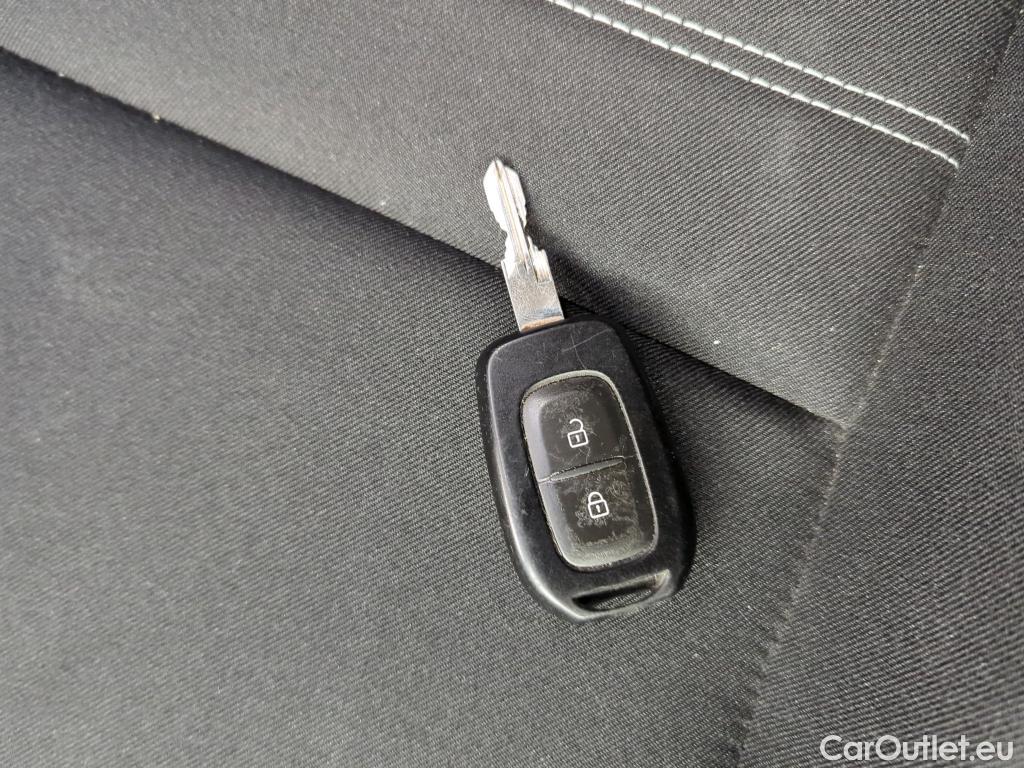  Dacia  Duster 1.5 Blue dCi 115CP Comfort 4WD #15