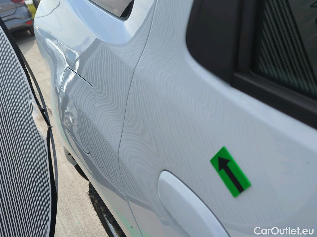  Dacia  Duster 1.5 Blue dCi 115CP Comfort 4WD #36