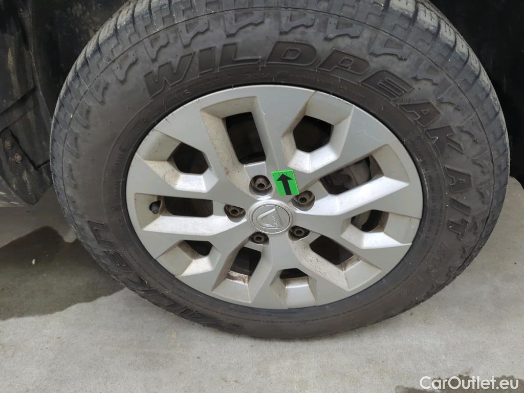  Dacia  Duster 1.5 Blue dCi 115CP Comfort 4WD #44