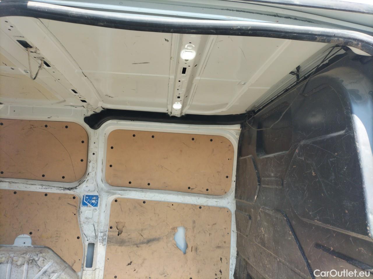  Ford  Transit  Custom Furgón 280 L1 Trend TDCi 105CV MT6 E6dT #59