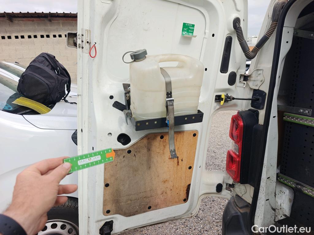  Toyota  Proace TOYOTA  / 2016 / 4P / furgón FU. MEDIO (L1) 2.0D 90kW COMFORT CARGA + #8