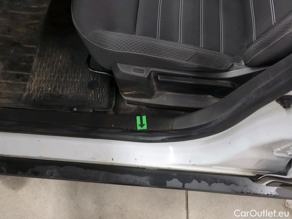  Dacia  Duster 1.5 Blue dCi 115CP Comfort 4WD #54