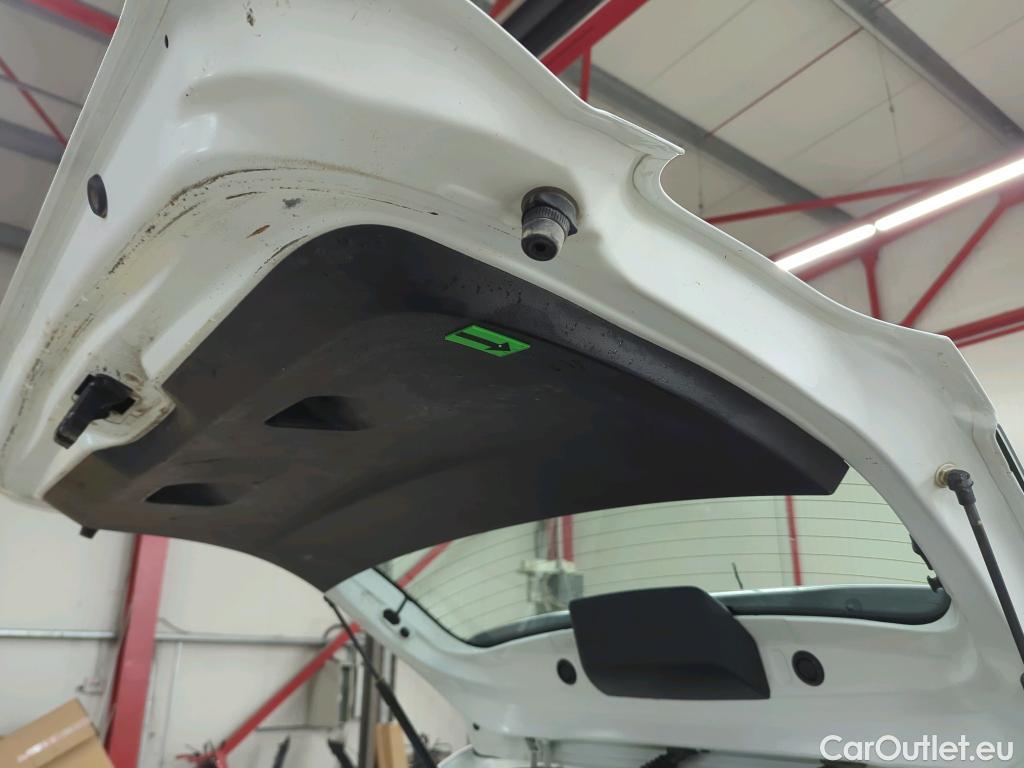  Dacia  Duster 1.5 Blue dCi 115CP Comfort 4WD #36