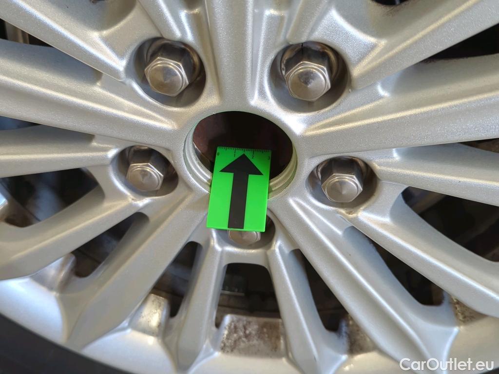  Ford  Focus 1.5 EcoBlue 120CP Titanium #32