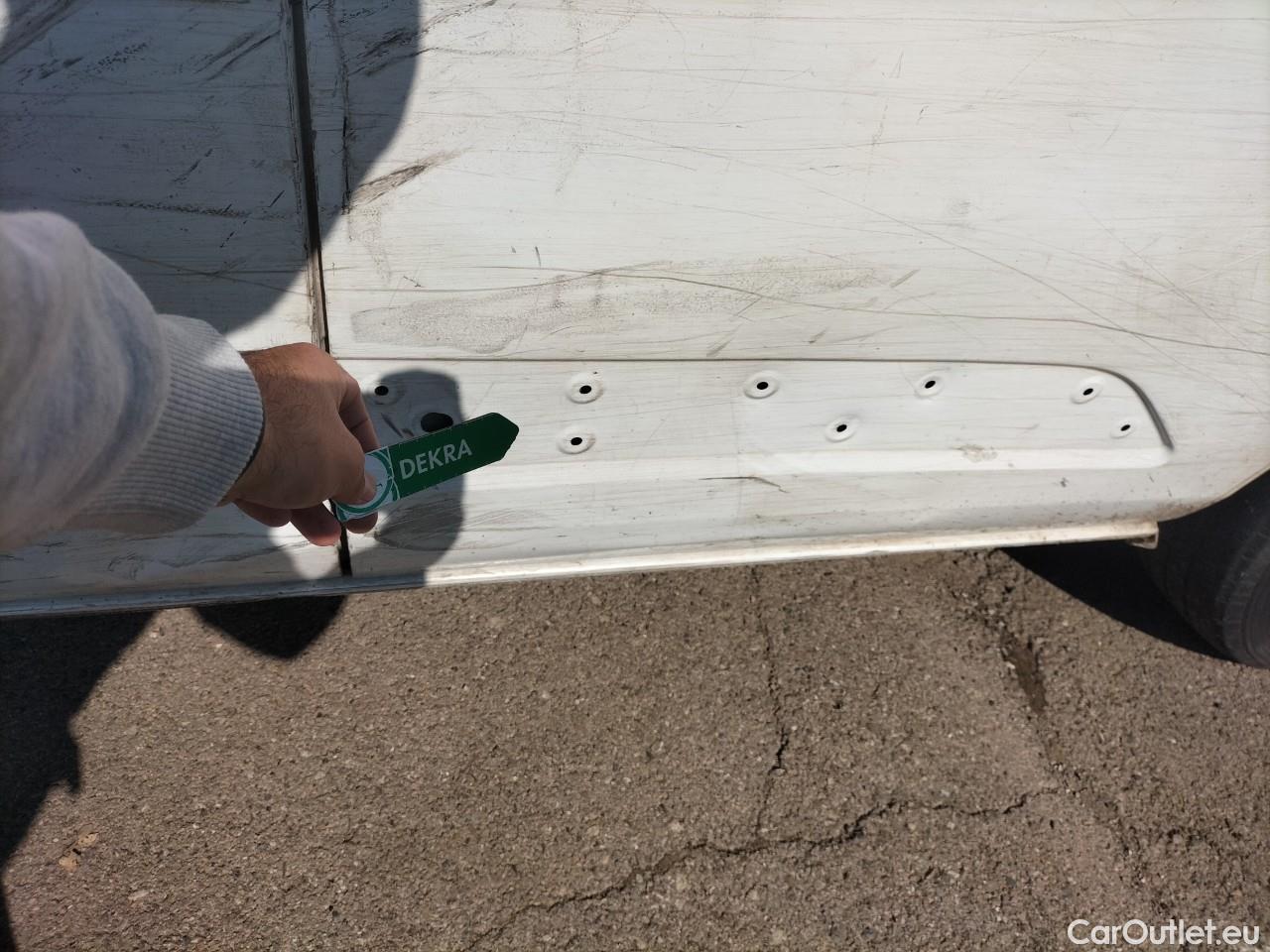  Ford  Transit  Custom Furgón 280 L1 Trend TDCi 105CV MT6 E6dT #81