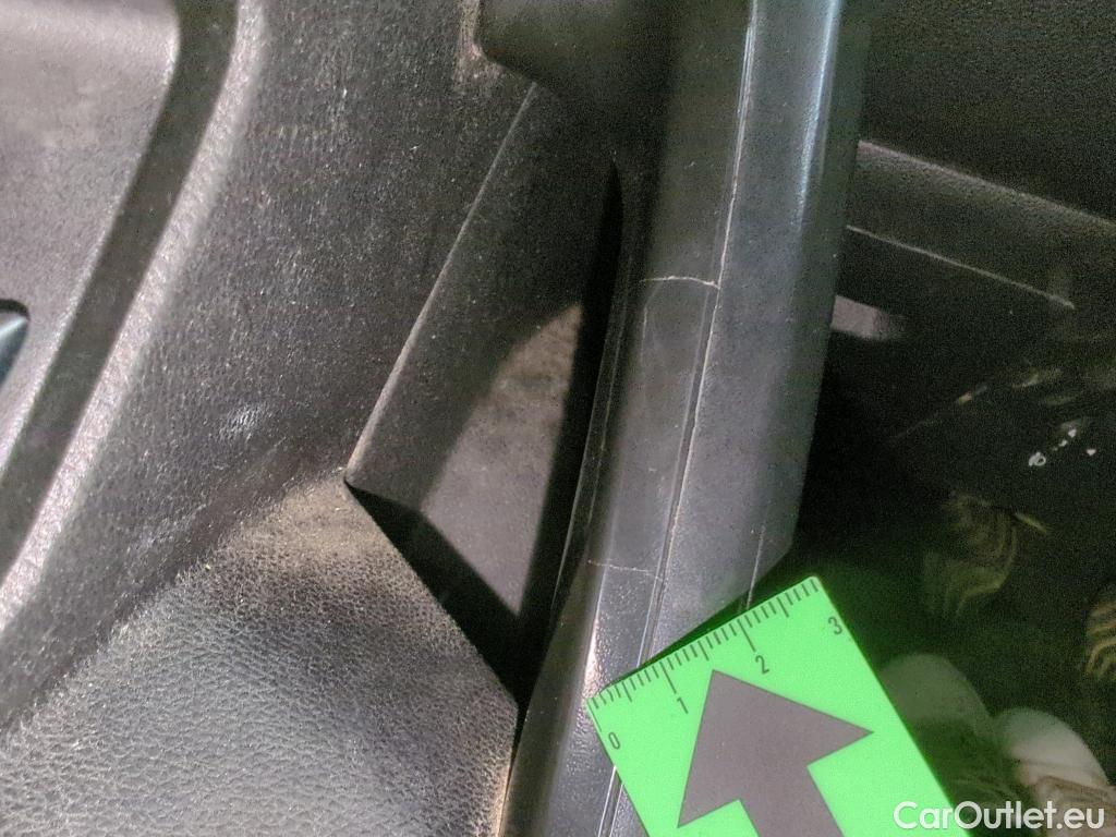  Dacia  Duster 1.5 Blue dCi 115CP Comfort 4WD #79