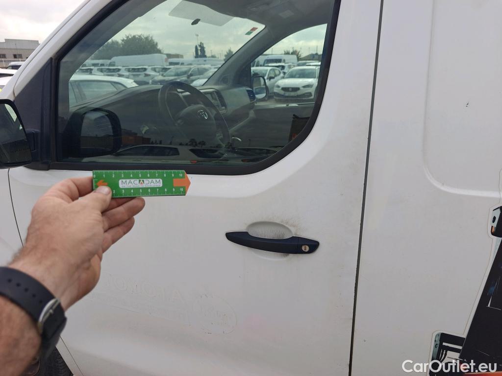  Toyota  Proace TOYOTA  / 2016 / 4P / furgón FU. MEDIO (L1) 2.0D 90kW COMFORT CARGA + #36