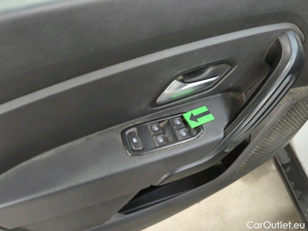  Dacia  Duster 1.5 Blue dCi 115CP Comfort 4WD #60