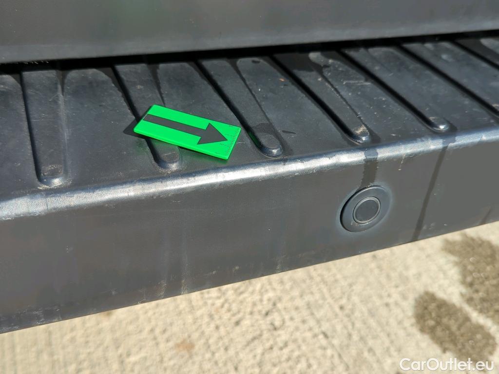  Ford  Transit 2.0 TDCI 130CP 350 L4H3 Trend RWD #10