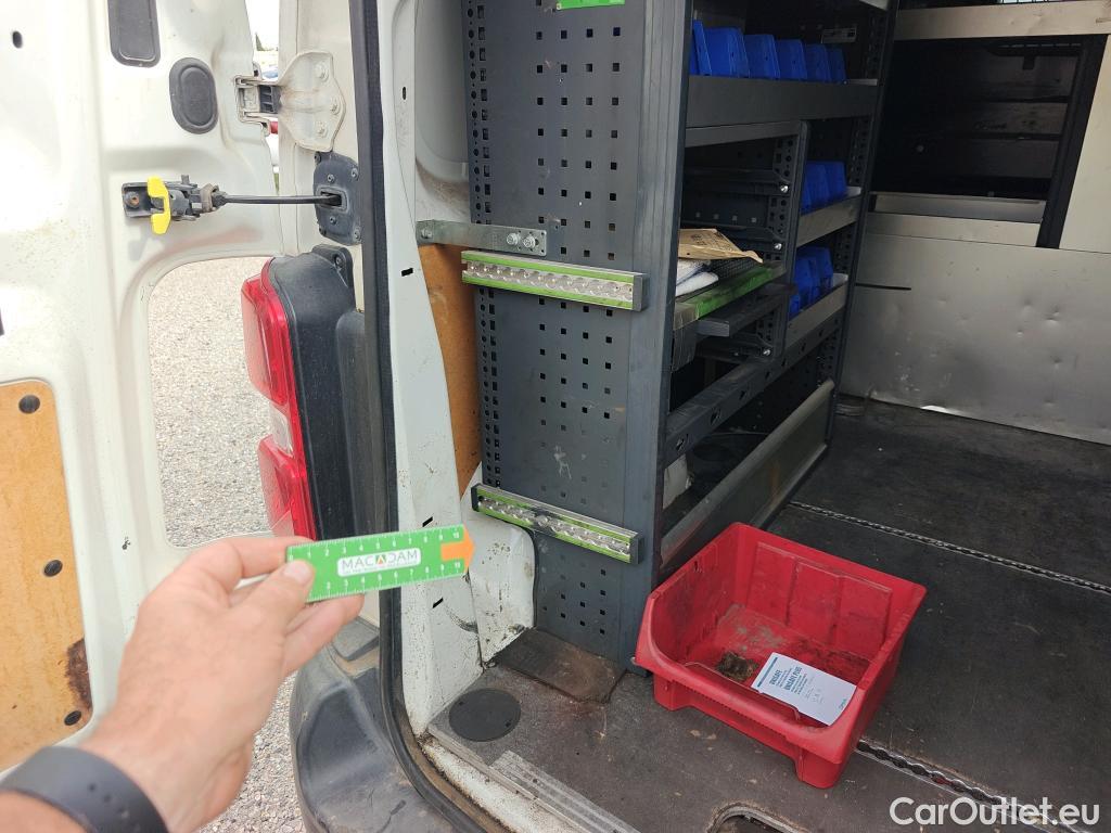  Toyota  Proace TOYOTA  / 2016 / 4P / furgón FU. MEDIO (L1) 2.0D 90kW COMFORT CARGA + #7