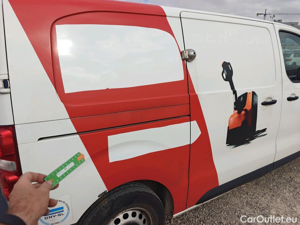  Toyota  Proace TOYOTA  / 2016 / 4P / furgón FU. MEDIO (L1) 2.0D 90kW COMFORT CARGA + #29