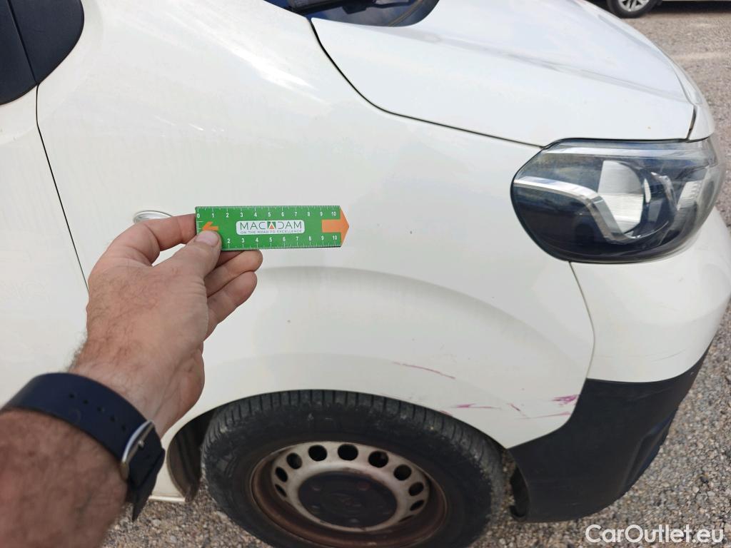  Toyota  Proace TOYOTA  / 2016 / 4P / furgón FU. MEDIO (L1) 2.0D 90kW COMFORT CARGA + #46