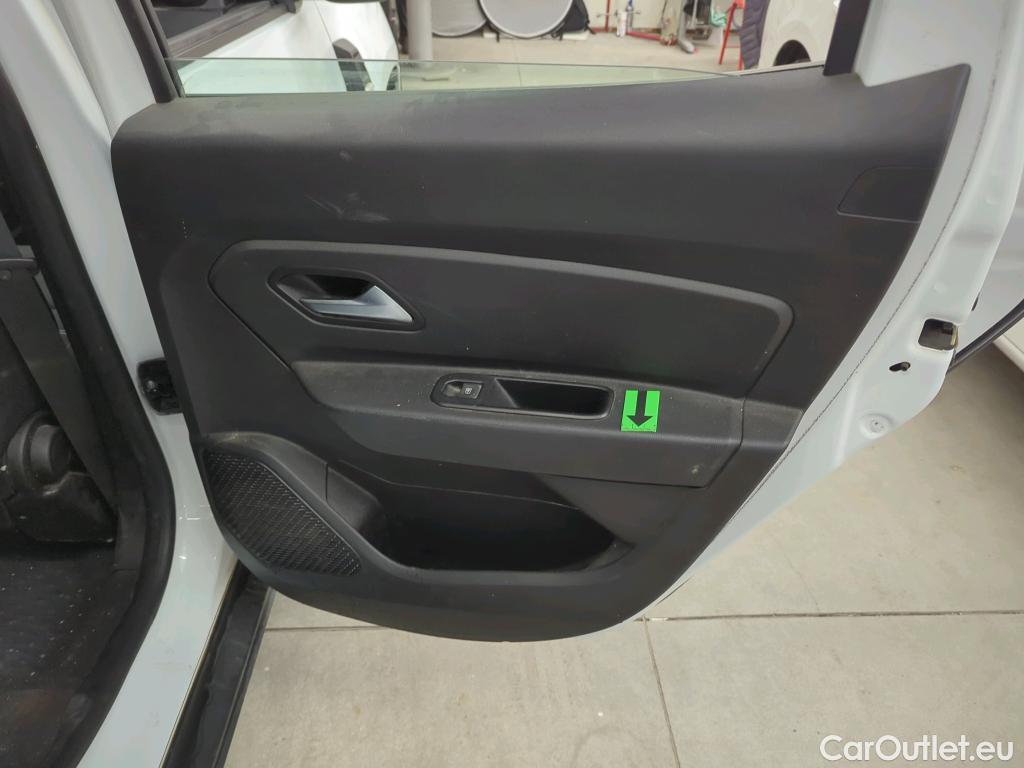  Dacia  Duster 1.5 Blue dCi 115CP Comfort 4WD #110