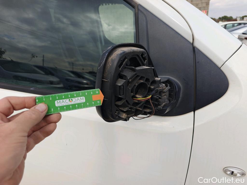  Toyota  Proace TOYOTA  / 2016 / 4P / furgón FU. MEDIO (L1) 2.0D 90kW COMFORT CARGA + #51