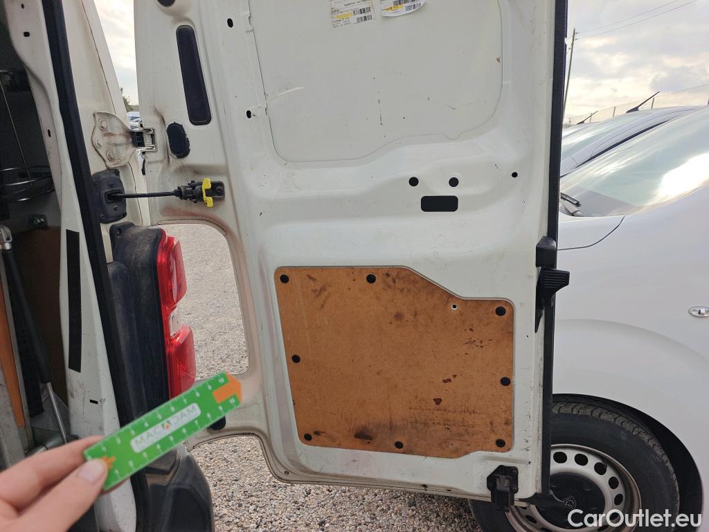  Toyota  Proace TOYOTA  / 2016 / 4P / furgón FU. MEDIO (L1) 2.0D 90kW COMFORT CARGA + #10