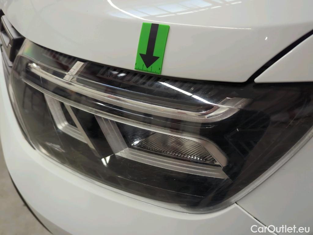  Dacia  Duster 1.5 Blue dCi 115CP Comfort 4WD #97