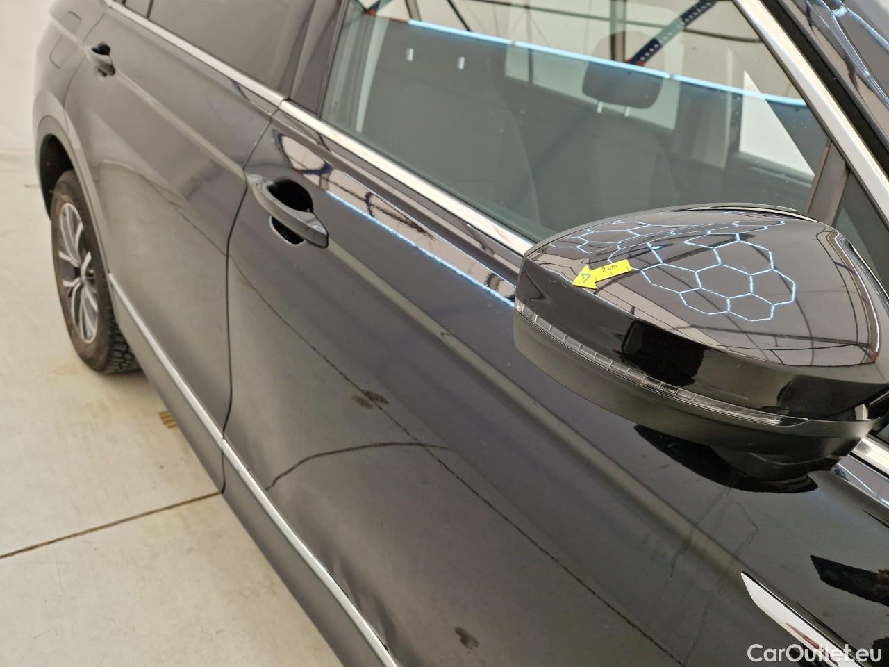  Volkswagen  Tiguan 2.0 TDI 200CP Comfortline DSG 4M #23