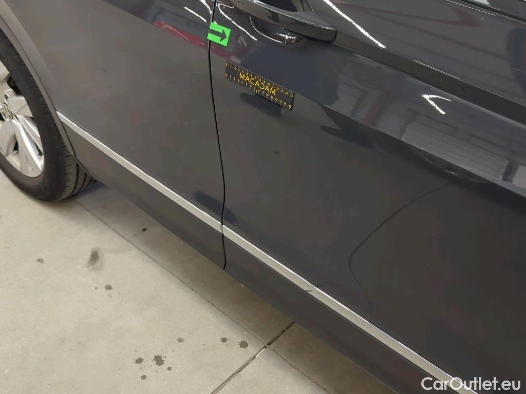  Volkswagen  Tiguan Elegance 2.0 TDI 200CP DSG 4Motion #7