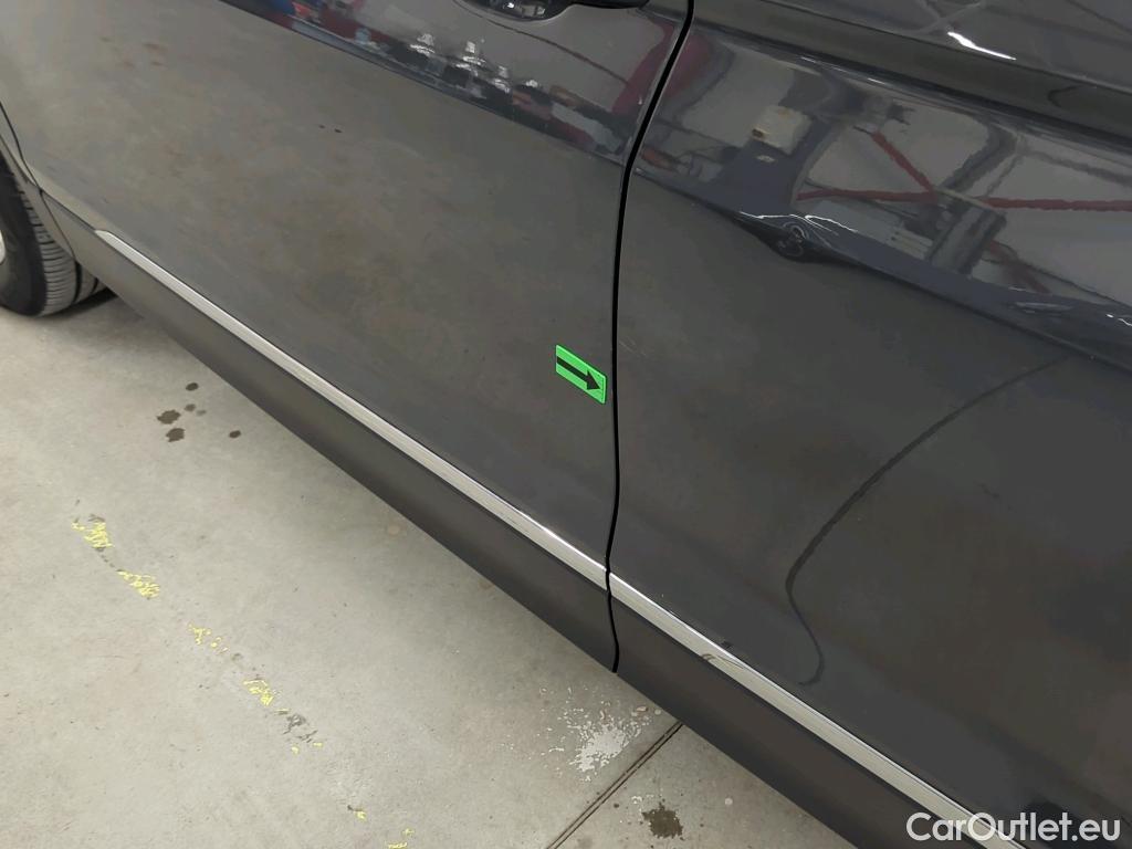  Volkswagen  Tiguan Elegance 2.0 TDI 200CP DSG 4Motion #33