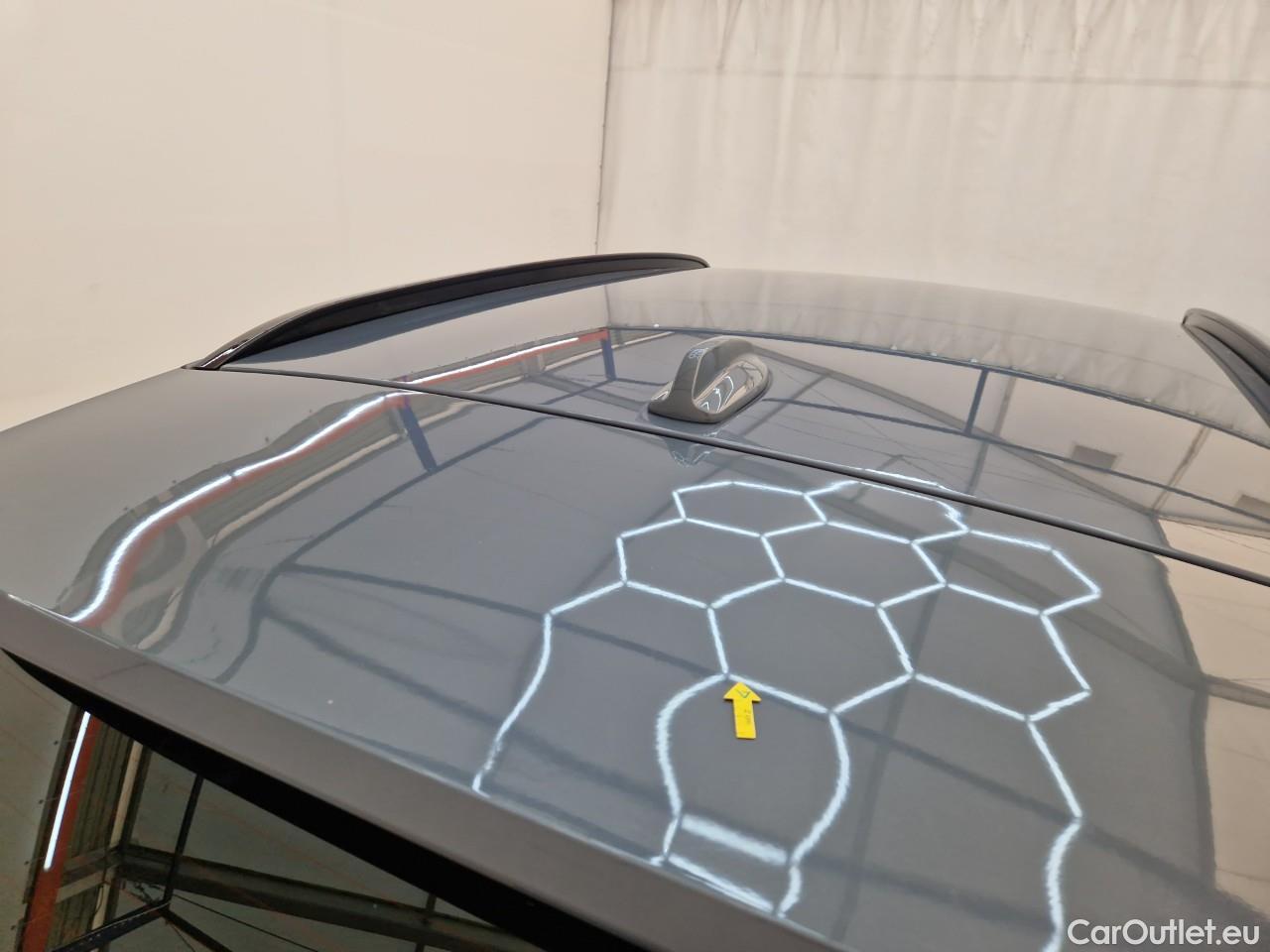  Volvo  XC 40 1.5 T5 PHEV Plus Dark Recharge DCT #1