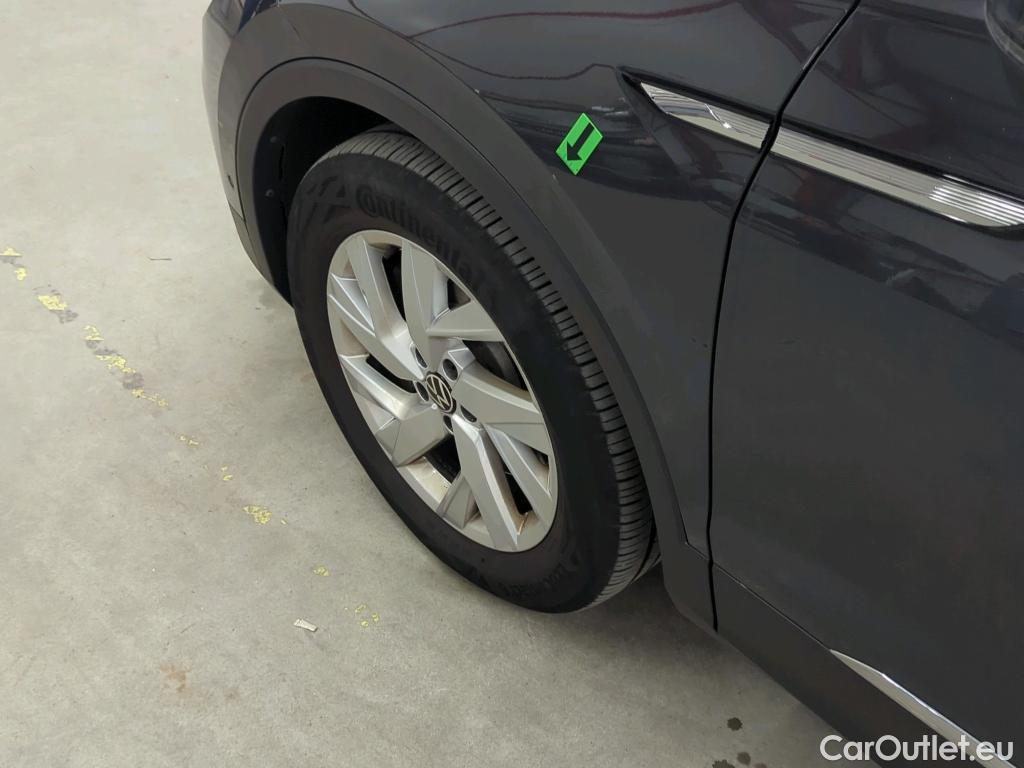  Volkswagen  Tiguan Elegance 2.0 TDI 200CP DSG 4Motion #35