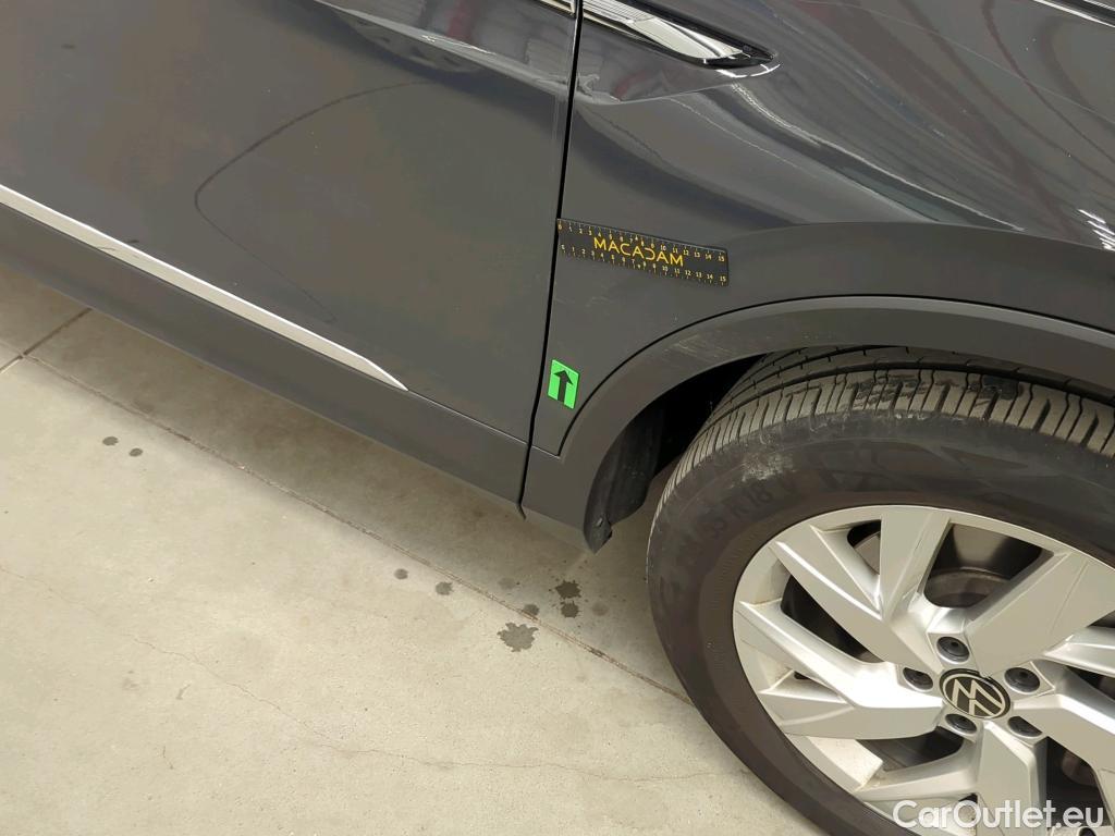  Volkswagen  Tiguan Elegance 2.0 TDI 200CP DSG 4Motion #19