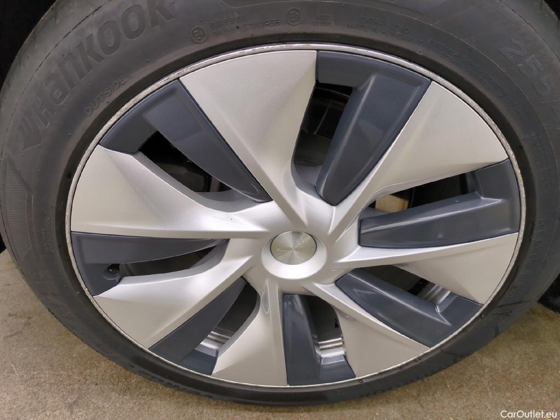  Tesla  Model Y TESLA  / 2021 / 5P / SUV RWD #25