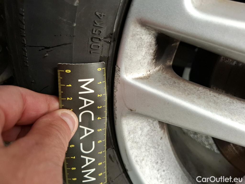  Toyota  C-HR TOYOTA  / 2016 / 5P / SUV 1.8 Hybride 122 Dynamic Business Stage A #5