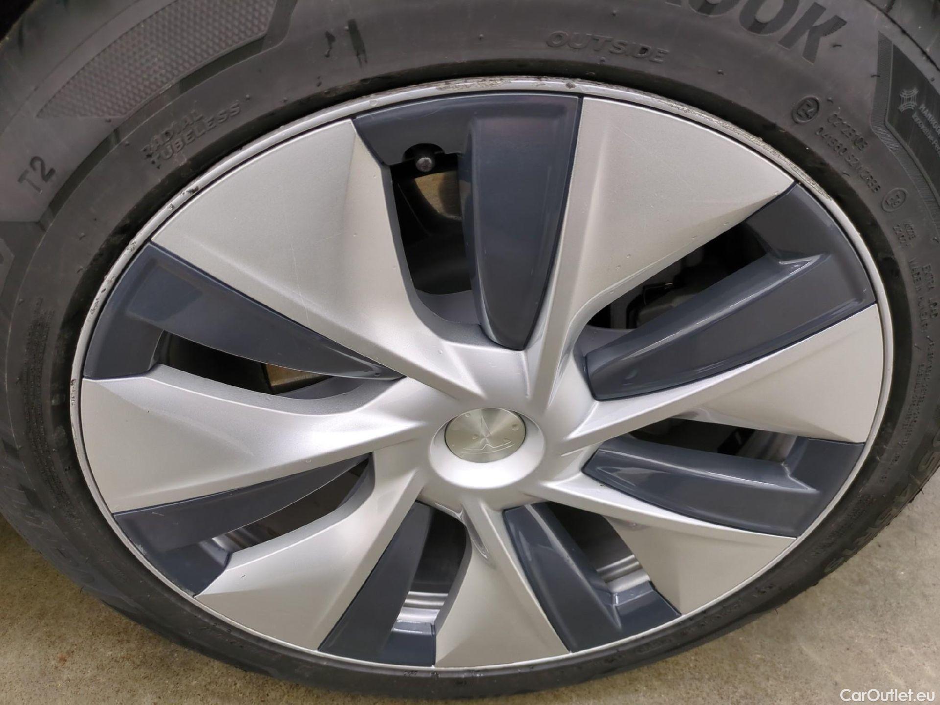  Tesla  Model Y TESLA  / 2021 / 5P / SUV RWD #16