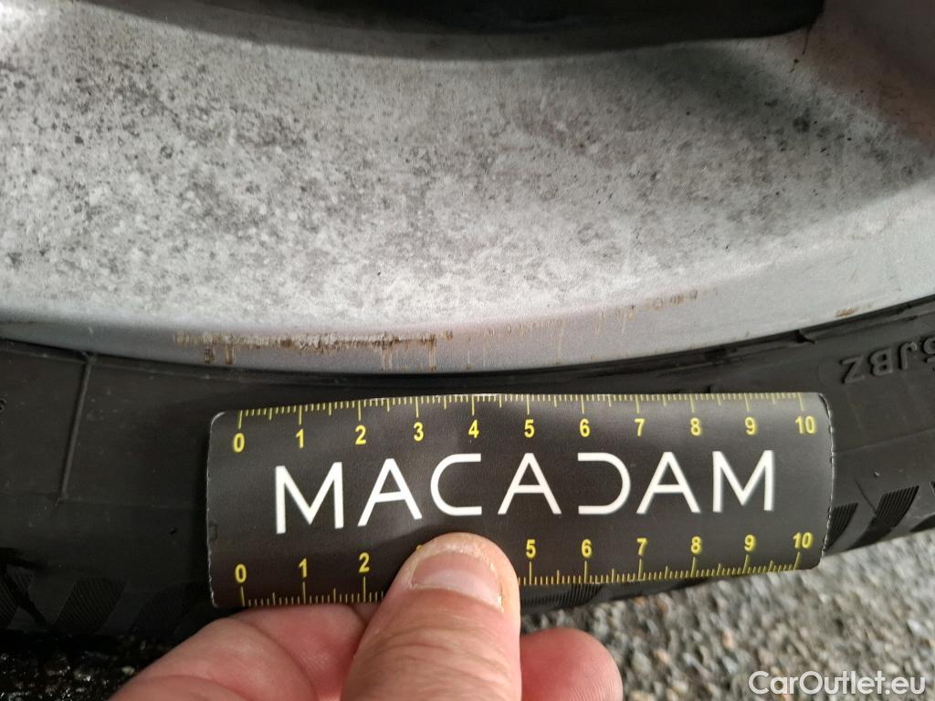  Toyota  C-HR TOYOTA  / 2016 / 5P / SUV 1.8 Hybride 122 Dynamic Business Stage A #6