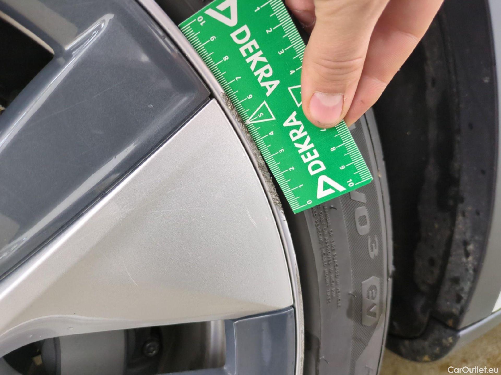  Tesla  Model Y TESLA  / 2021 / 5P / SUV RWD #9