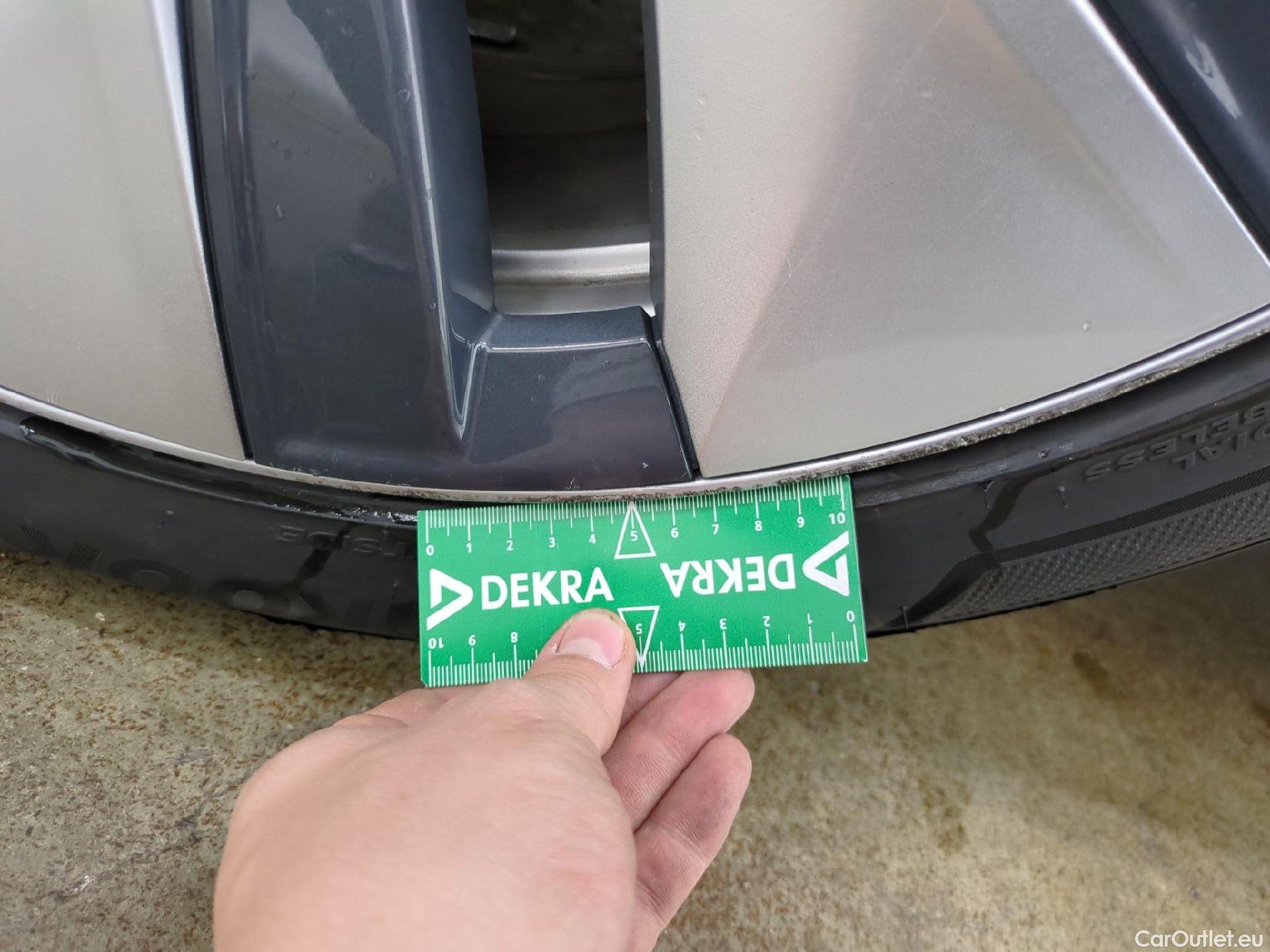  Tesla  Model Y TESLA  / 2021 / 5P / SUV RWD #12