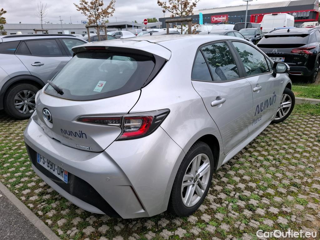  Toyota  Corolla TOYOTA  / 2018 / 5P / Berline Hybride 122h Dynamic Business Supp Lomb #17