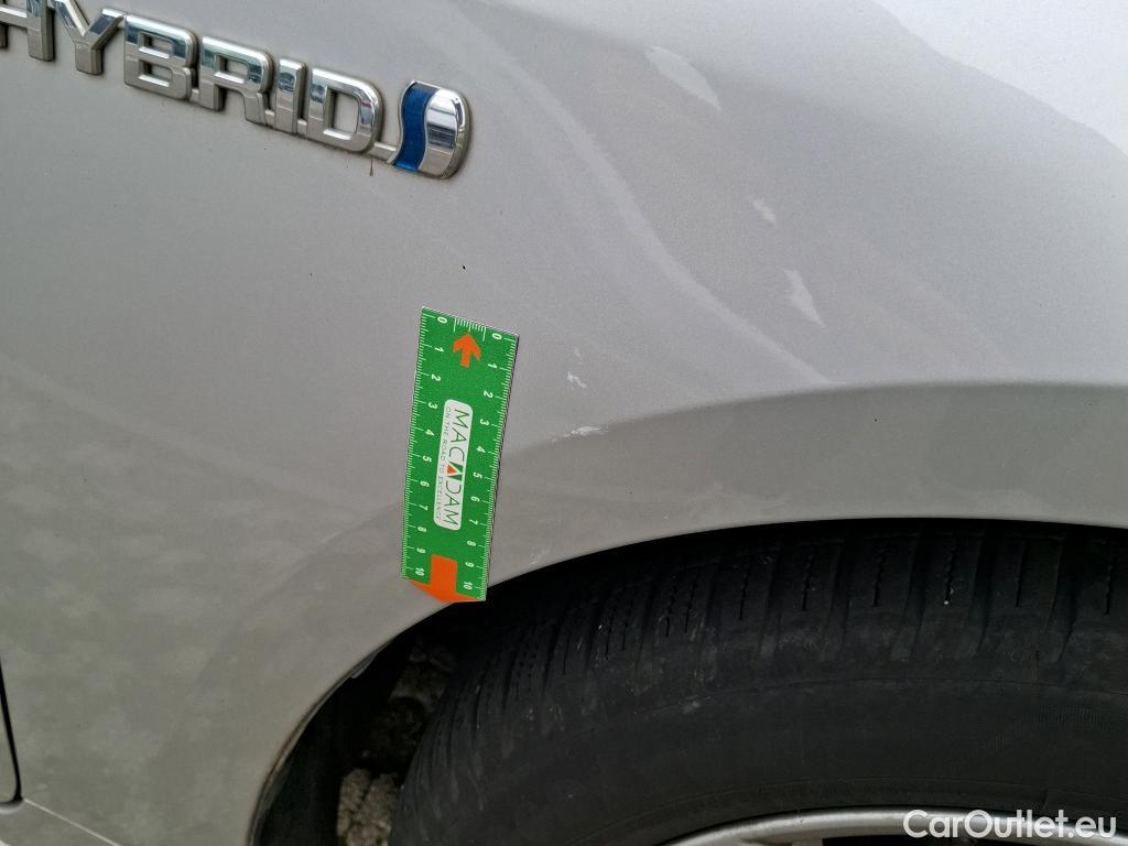  Toyota  Corolla TOYOTA  / 2018 / 5P / Berline Hybride 122h Dynamic Business Supp Lomb #28