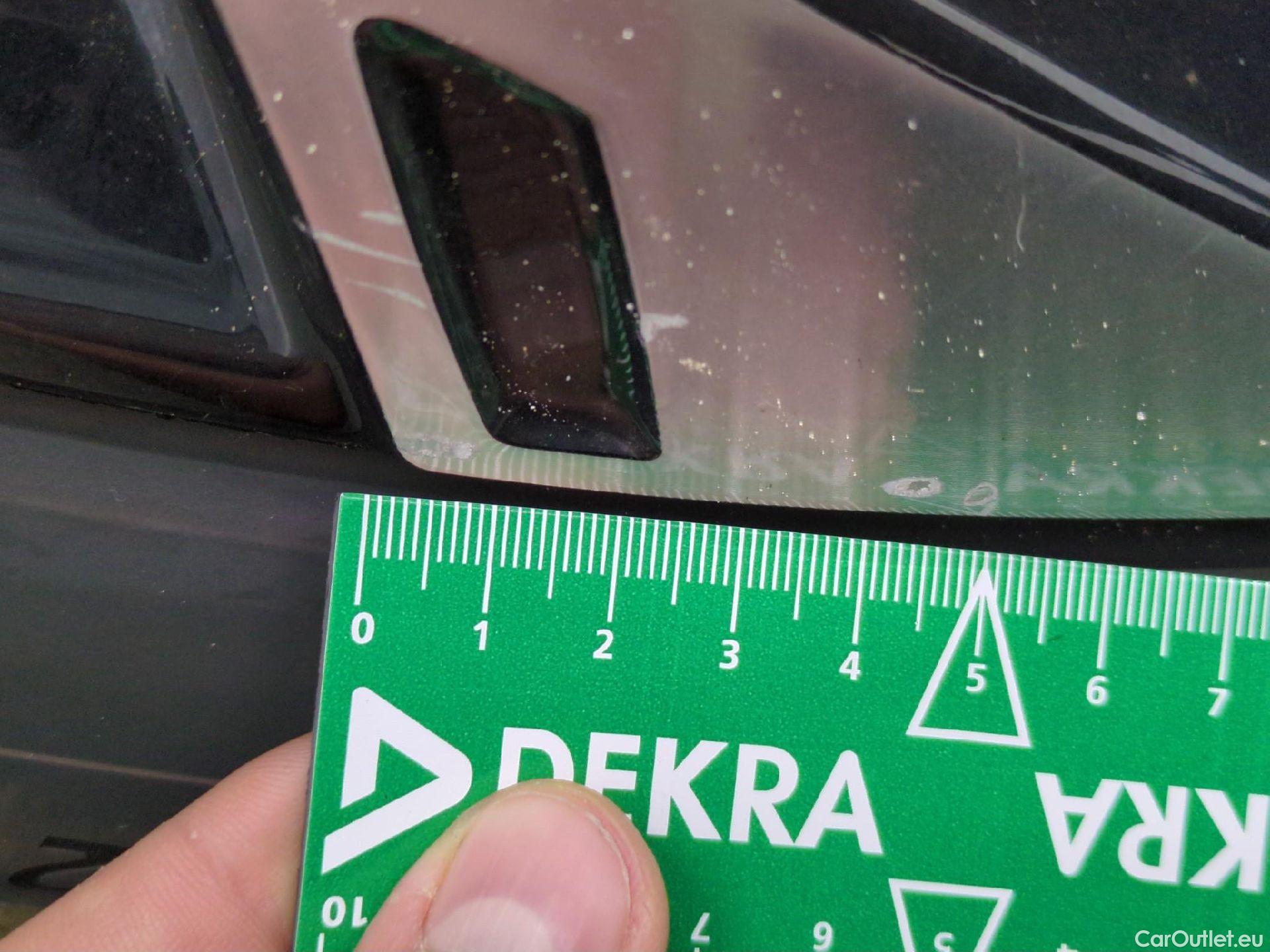  KIA  Sportage KIA  / 2021 / 5P / SUV 1.6 T-GDI 265 PHEV AUTO 4WD GT-L PREM BU #9