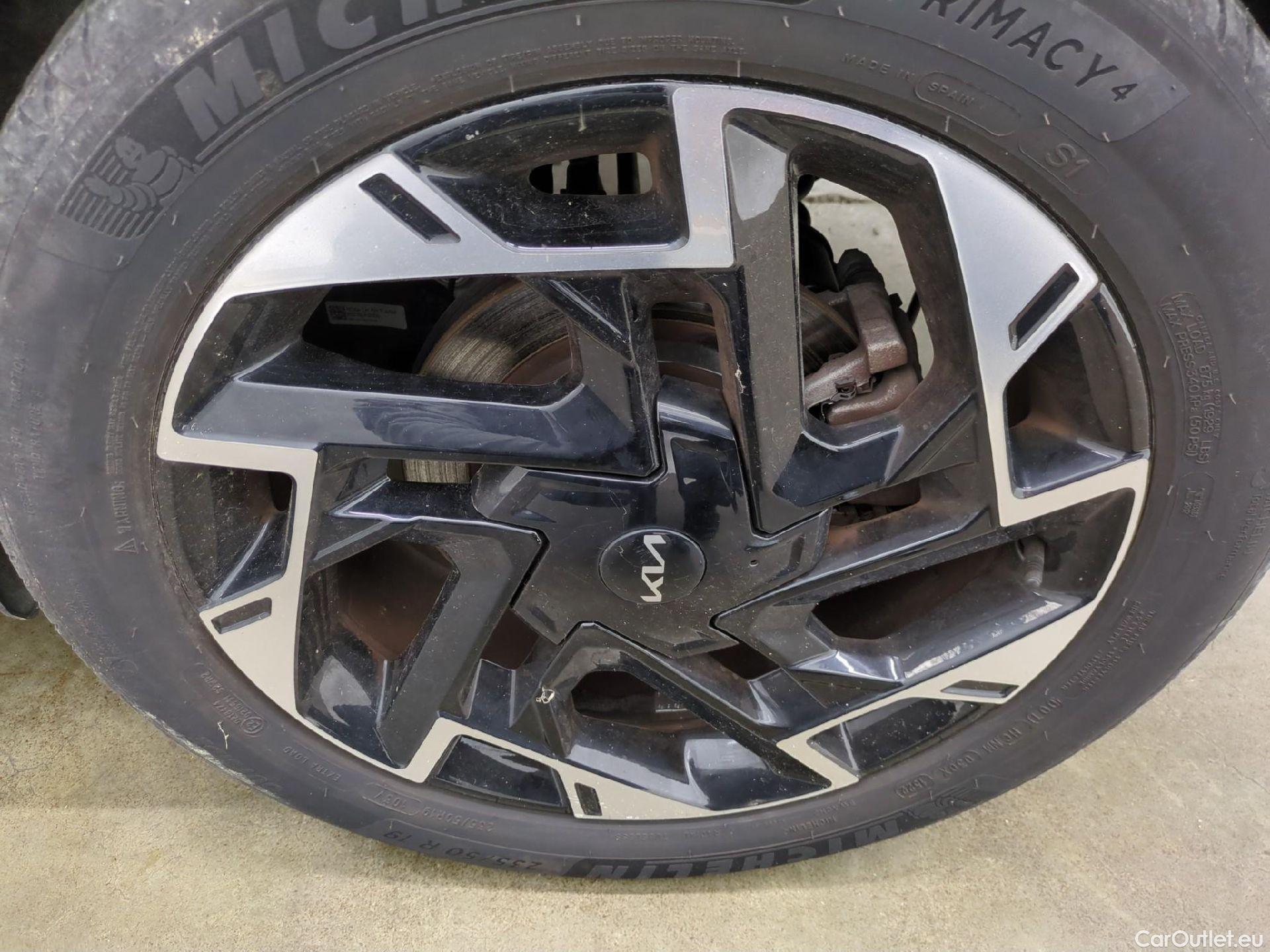  KIA  Sportage KIA  / 2021 / 5P / SUV 1.6 T-GDI 265 PHEV AUTO 4WD GT-L PREM BU #10