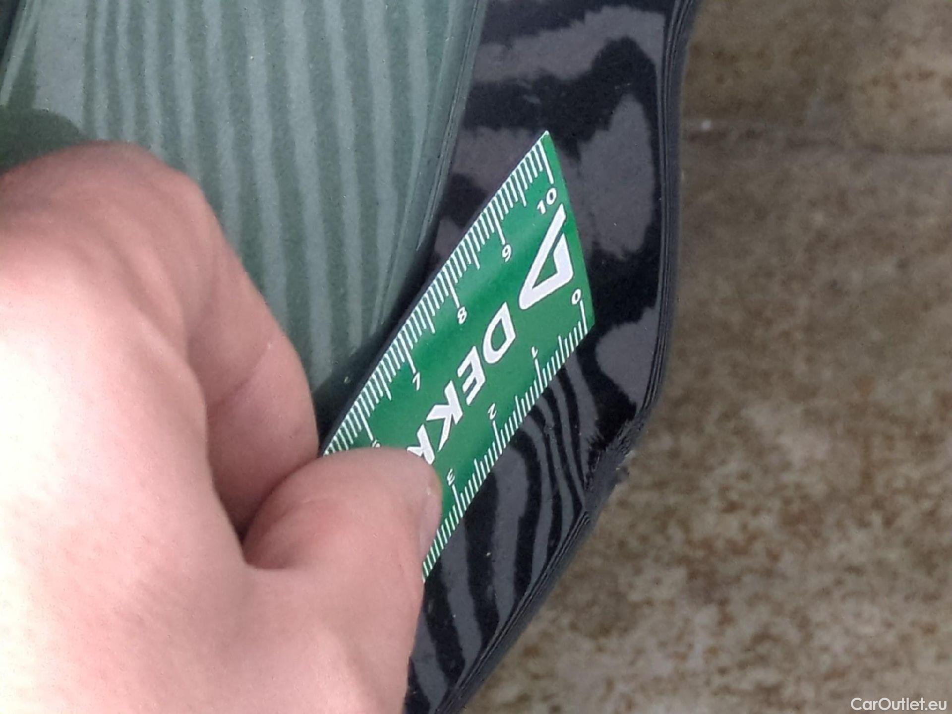  KIA  Sportage KIA  / 2021 / 5P / SUV 1.6 T-GDI 265 PHEV AUTO 4WD GT-L PREM BU #11