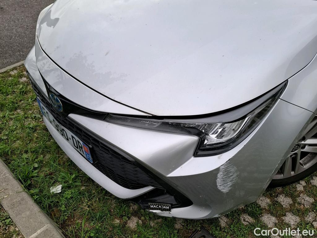  Toyota  Corolla TOYOTA  / 2018 / 5P / Berline Hybride 122h Dynamic Business Supp Lomb #1