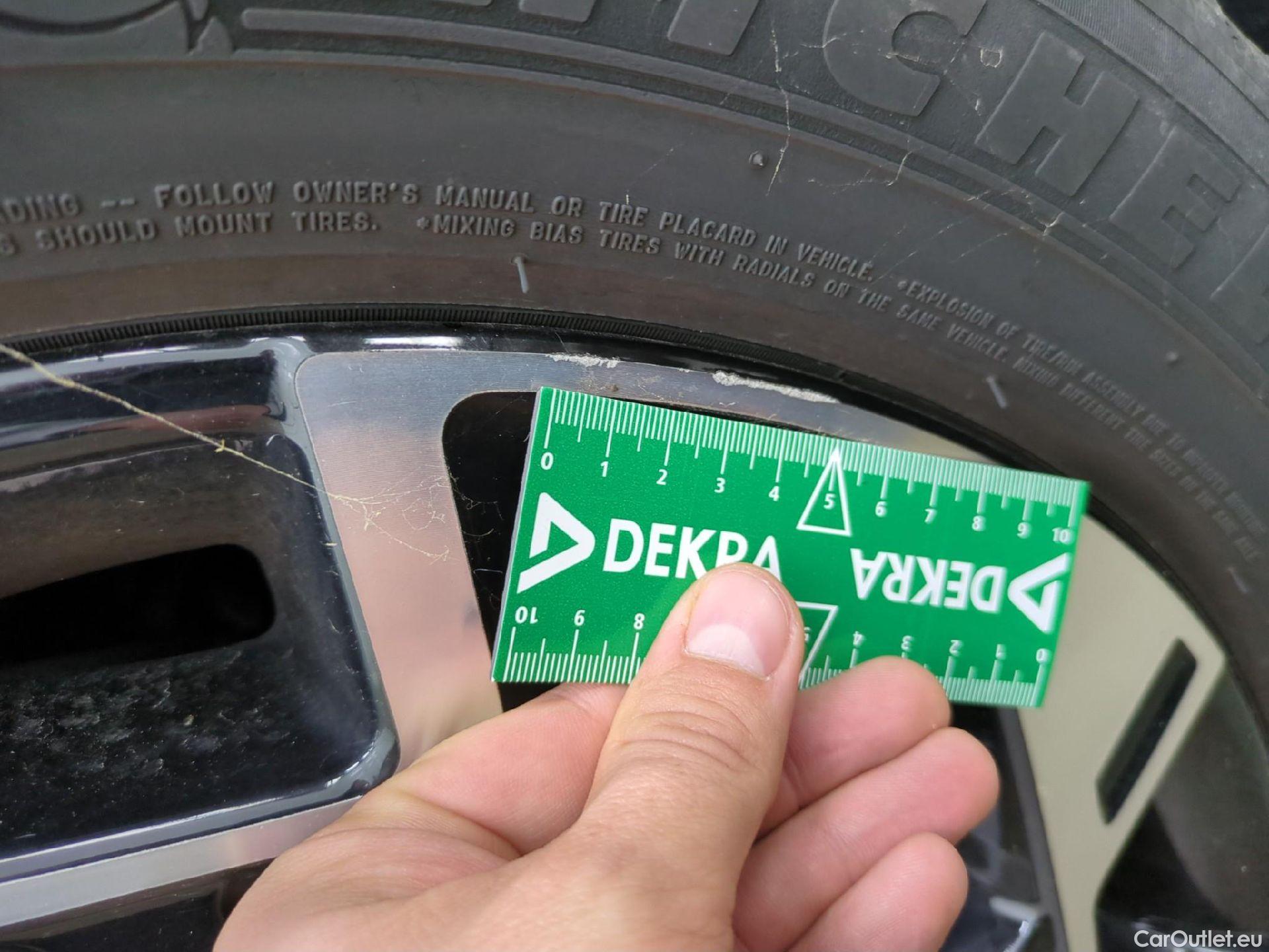  KIA  Sportage KIA  / 2021 / 5P / SUV 1.6 T-GDI 265 PHEV AUTO 4WD GT-L PREM BU #5