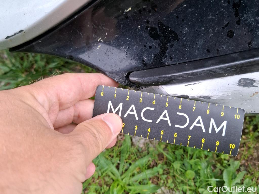  Toyota  Corolla TOYOTA  / 2018 / 5P / Berline Hybride 122h Dynamic Business Supp Lomb #23