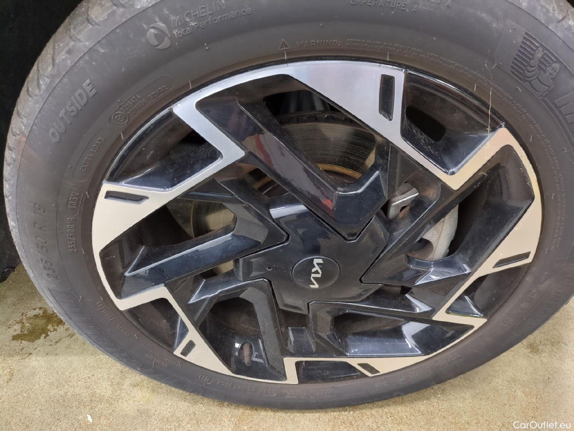  KIA  Sportage KIA  / 2021 / 5P / SUV 1.6 T-GDI 265 PHEV AUTO 4WD GT-L PREM BU #6