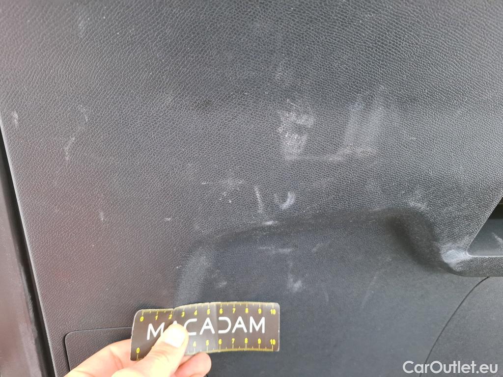  Peugeot  3008 PEUGEOT  / 2016 / 5P / SUV BlueHDi 130 S&S EAT8 ACTIVE BUSINESS #28