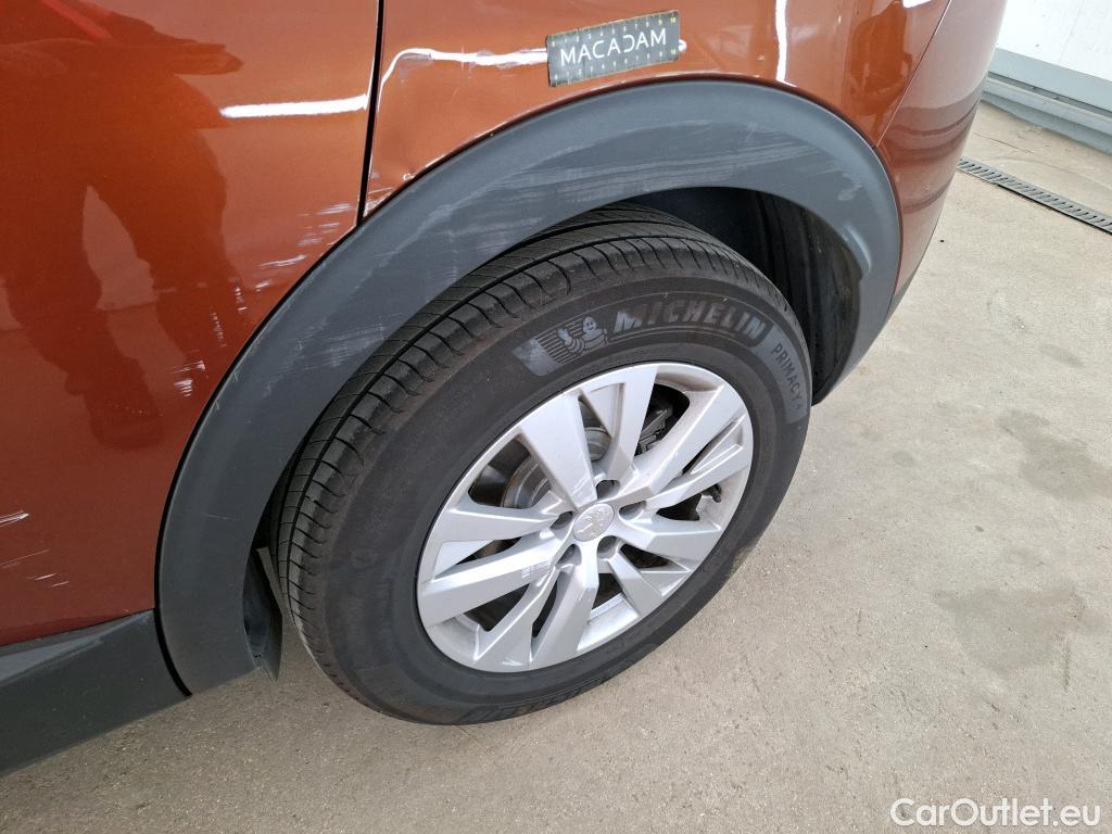  Peugeot  3008 PEUGEOT  / 2016 / 5P / SUV BlueHDi 130 S&S EAT8 ACTIVE BUSINESS #34